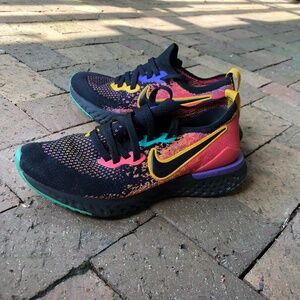 Nike Women's Epic React Flyknit 2 Running Shoes (Size 7)